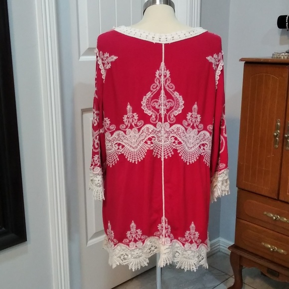 Women's Red shirt with lace, brand est.1946 - Picture 2 of 8